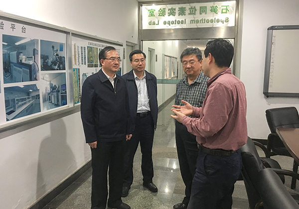省委统战部调研组来我校调研民主党派组织建设工作